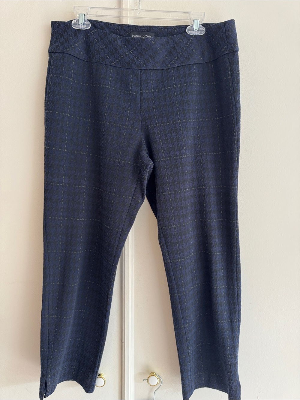 Donna Degnan Navy Plaid Cropped Ponte Pants